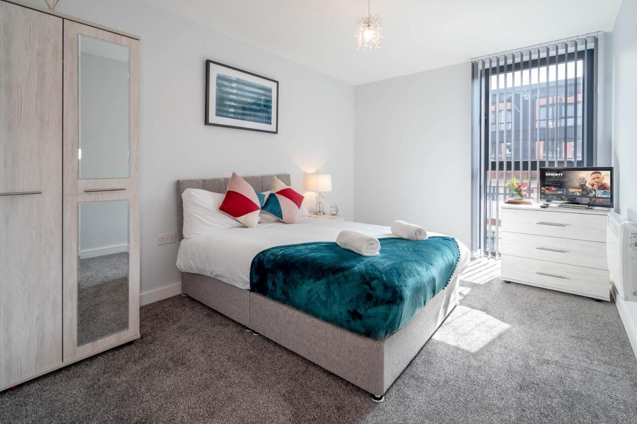 New Build - 2 Bed Snug Modern Apartment - Juliet Balcony - Roof Top Terrace - Digbeth, Birmingham City Centre - Free Netflix & Smart Tv Buitenkant foto