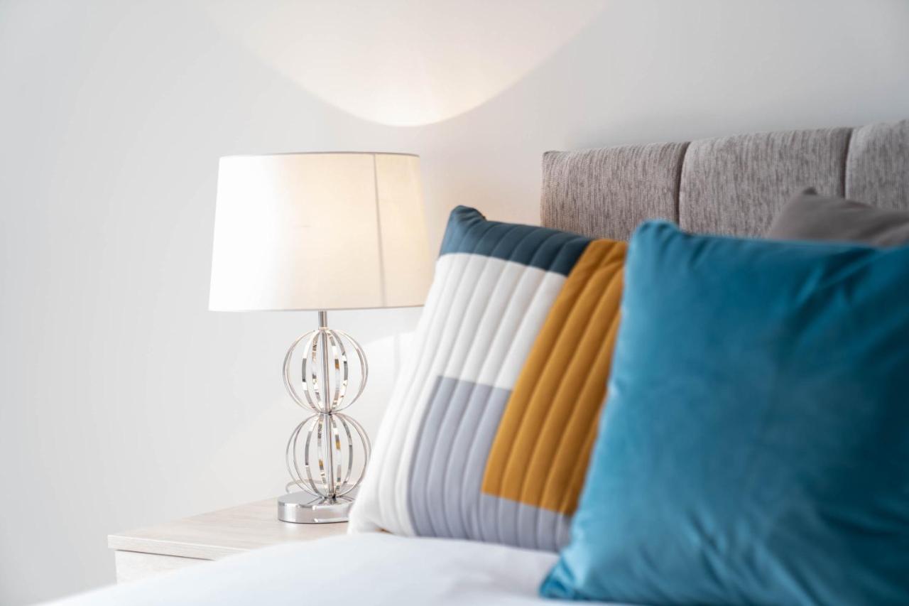 New Build - 2 Bed Snug Modern Apartment - Juliet Balcony - Roof Top Terrace - Digbeth, Birmingham City Centre - Free Netflix & Smart Tv Buitenkant foto