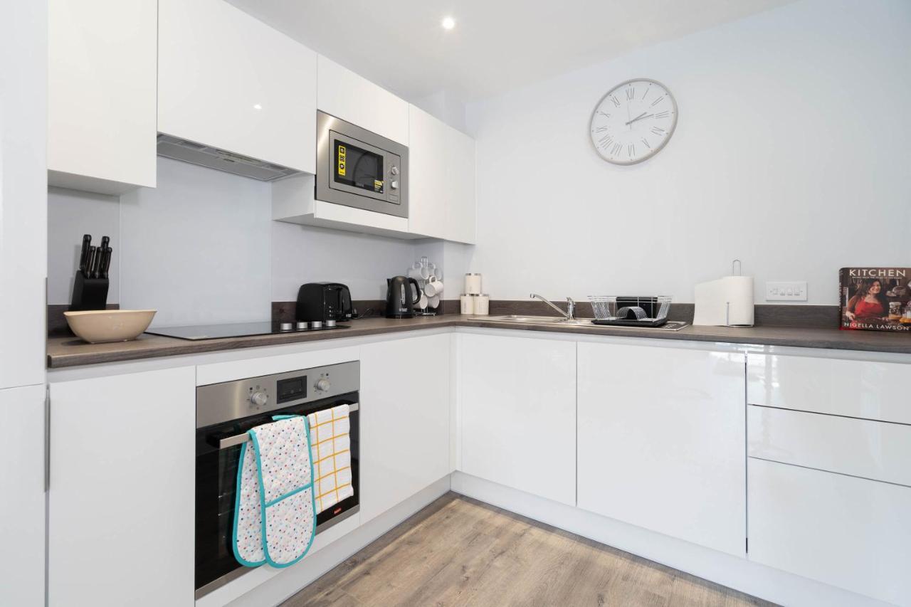 New Build - 2 Bed Snug Modern Apartment - Juliet Balcony - Roof Top Terrace - Digbeth, Birmingham City Centre - Free Netflix & Smart Tv Buitenkant foto
