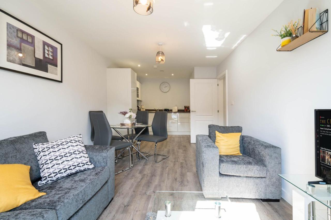 New Build - 2 Bed Snug Modern Apartment - Juliet Balcony - Roof Top Terrace - Digbeth, Birmingham City Centre - Free Netflix & Smart Tv Buitenkant foto