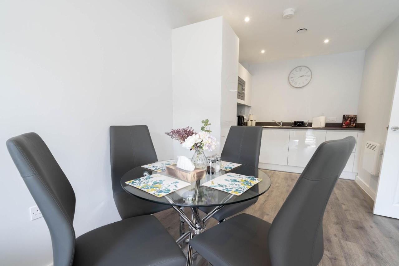 New Build - 2 Bed Snug Modern Apartment - Juliet Balcony - Roof Top Terrace - Digbeth, Birmingham City Centre - Free Netflix & Smart Tv Buitenkant foto